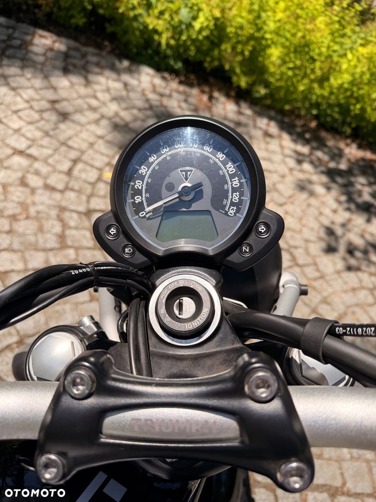 Triumph Scrambler - 12