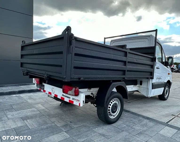 Mercedes-Benz SPRINTER 311 CDI - 11
