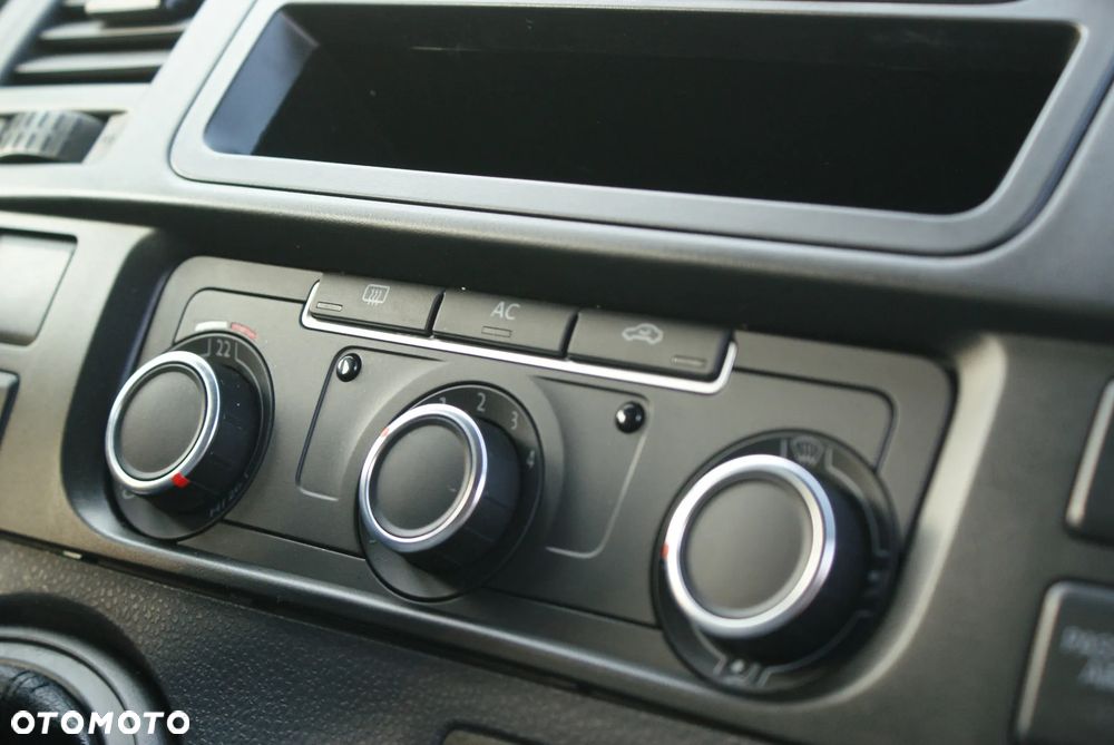 Volkswagen Transporter - 14
