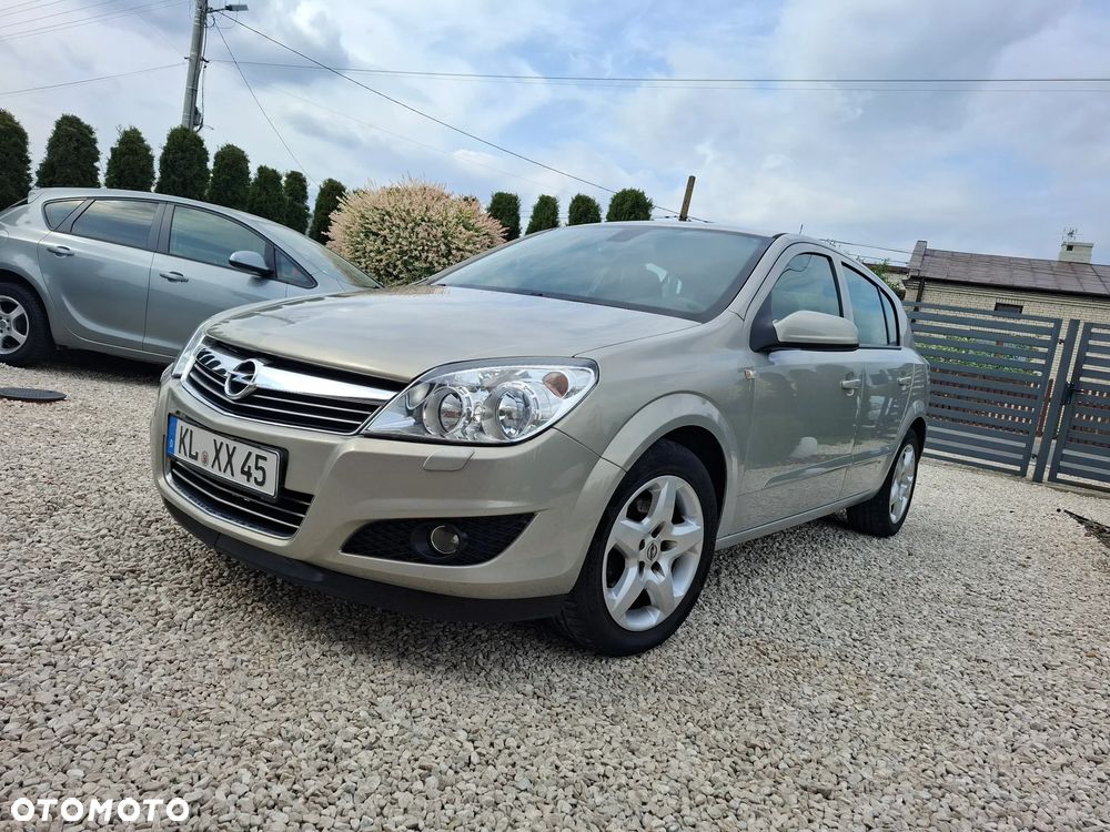 Opel Astra 1.6 NAVI - 2