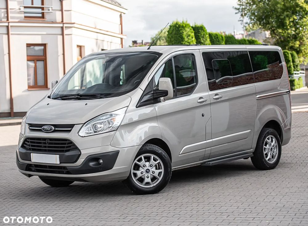 Ford Tourneo Custom 300 L1H1 VA Titanium - 3