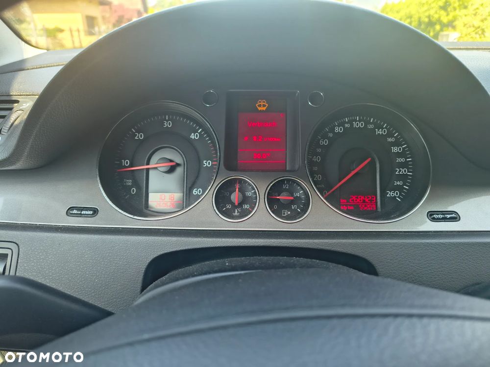 Volkswagen Passat 1.9 TDI Sportline - 10