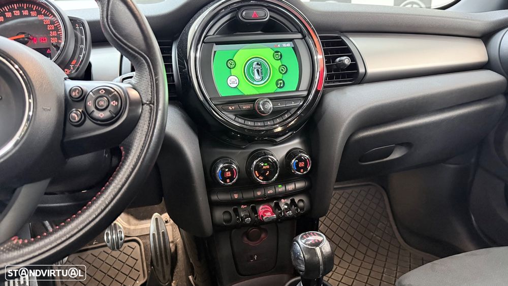 MINI 5 Portas Cooper D - 9