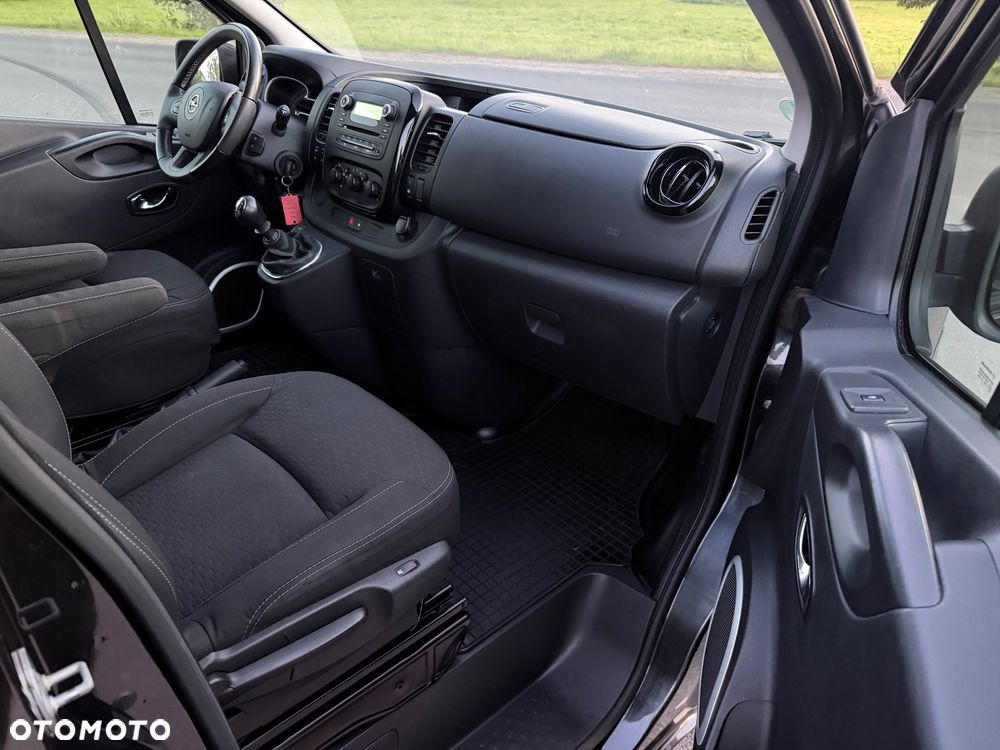 Opel Vivaro - 14