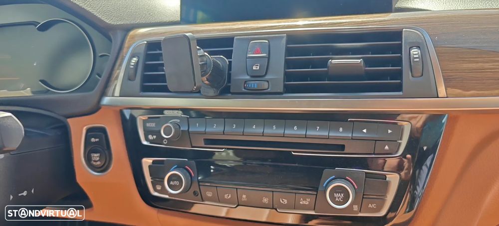 BMW 318 d Line Luxury Auto - 16