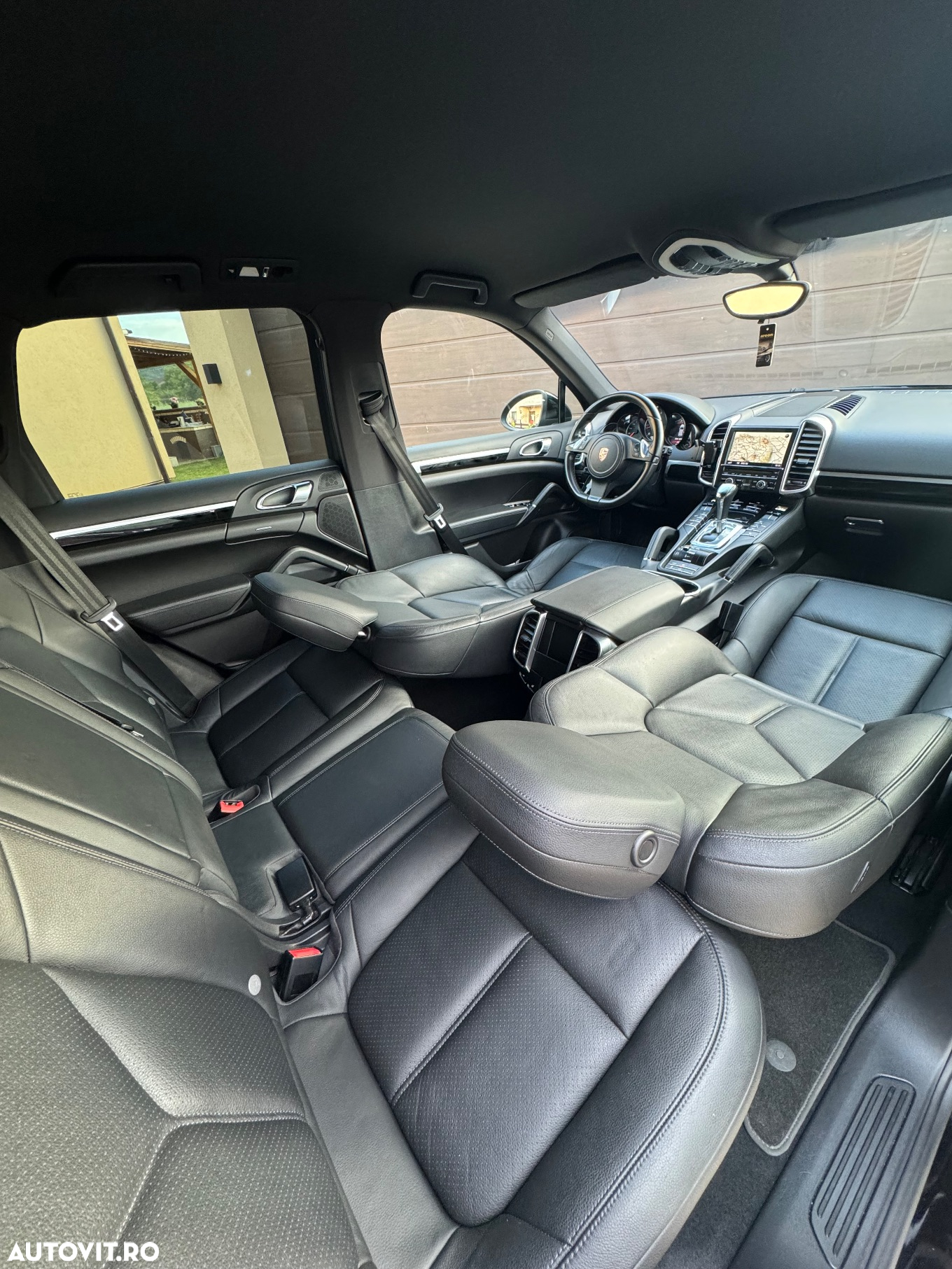 Porsche Cayenne Diesel Platinum Edition - 3