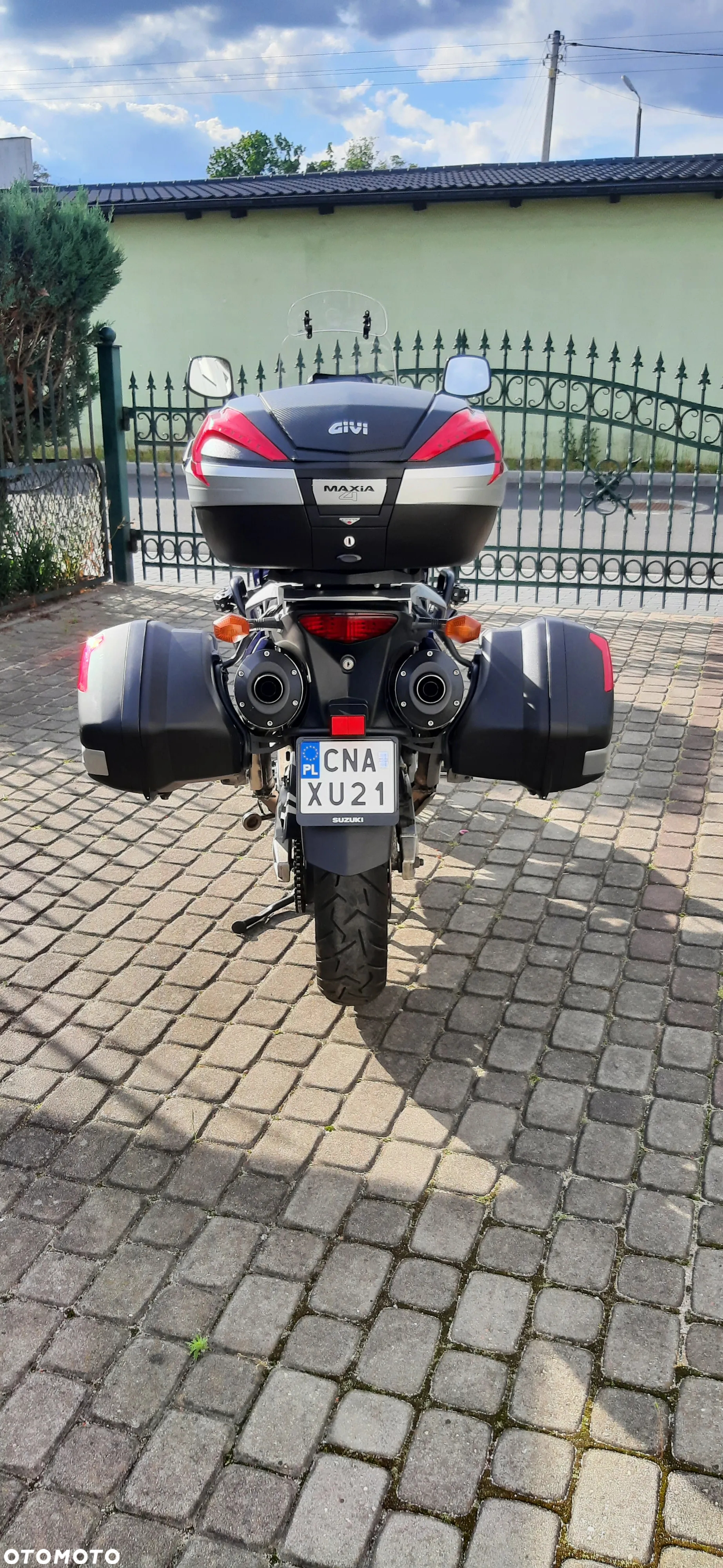 Suzuki DL - 6