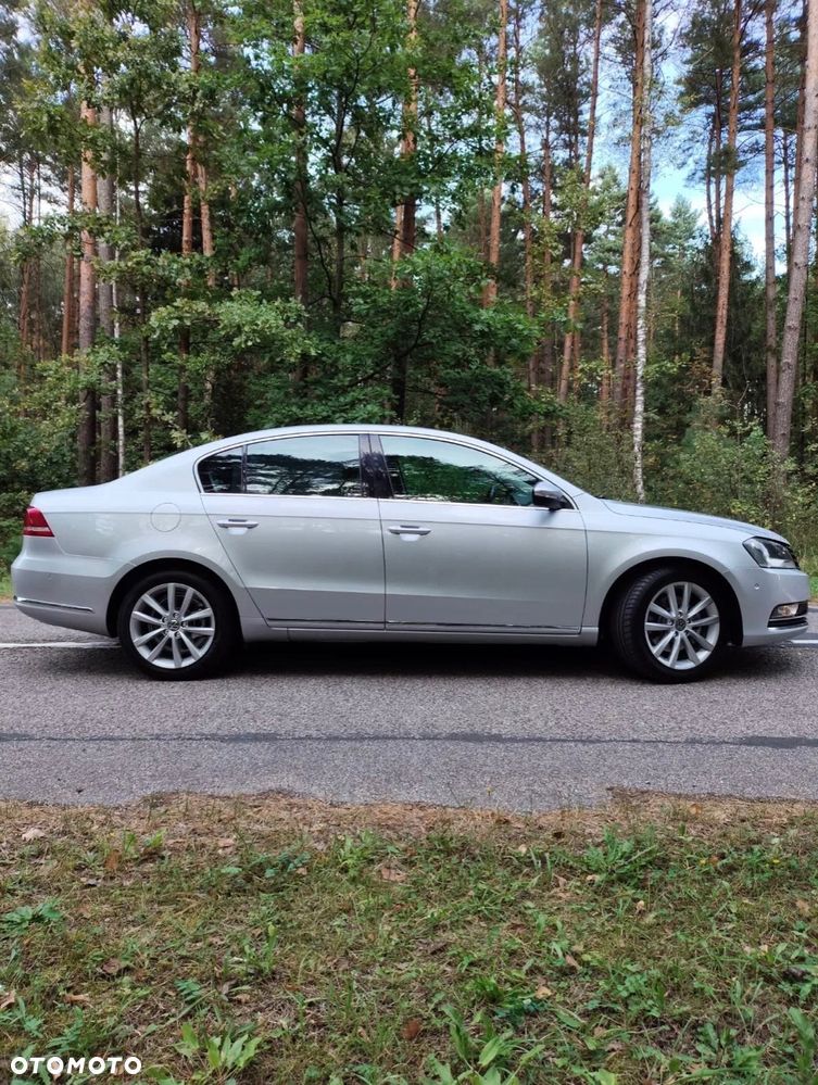 Volkswagen Passat 2.0 TDI DSG BlueMotion Technology Comfortline - 13