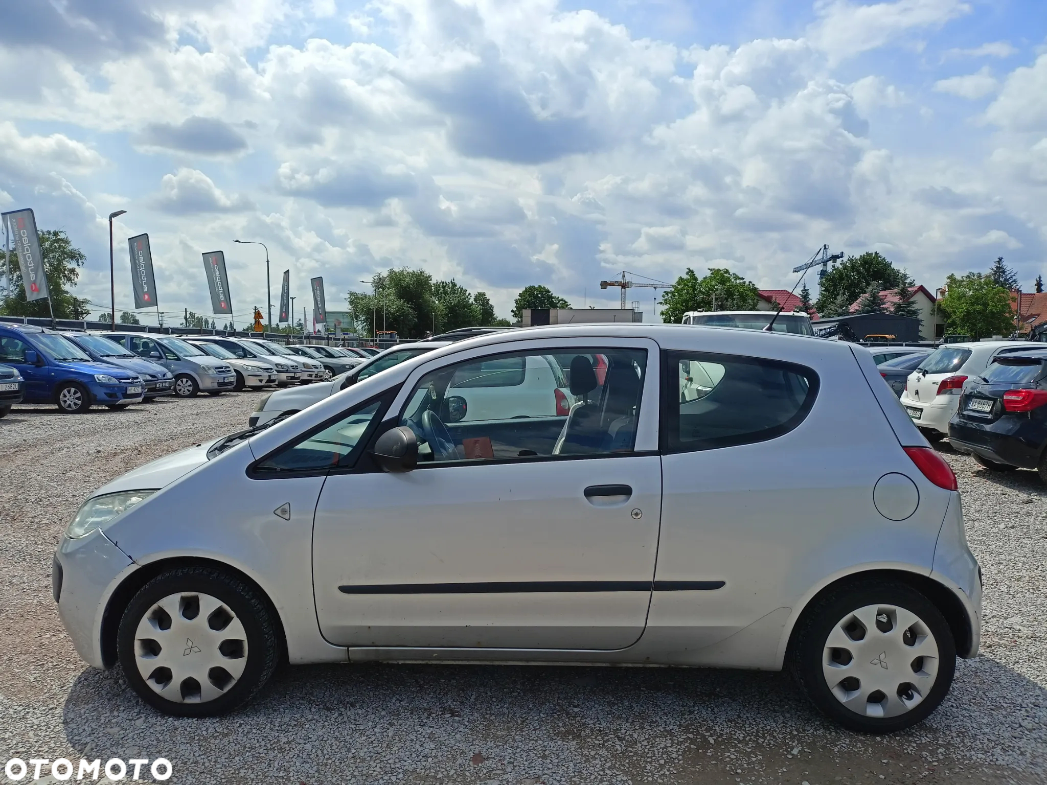 Mitsubishi Colt - 2