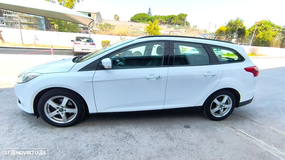 Ford Focus SW 1.6 TDCi DPF Trend - 26