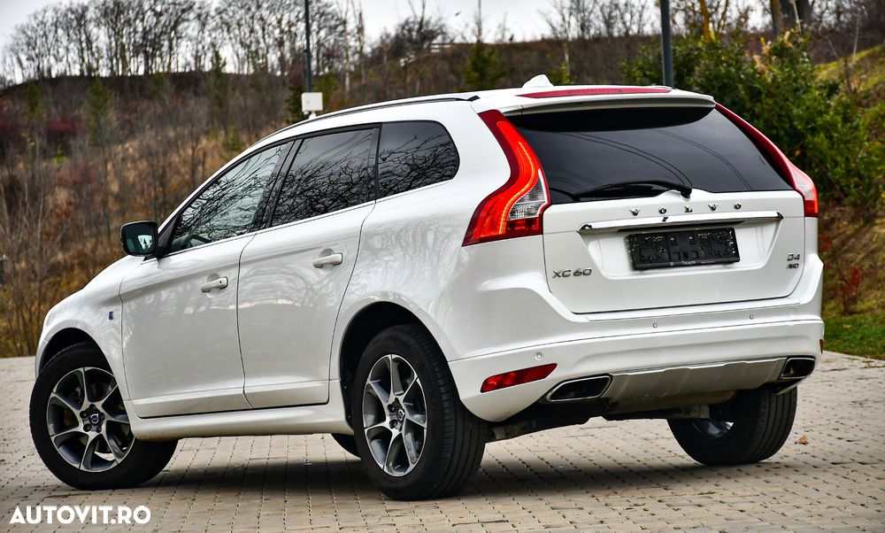 Volvo XC 60 D4 AWD Ocean Race - 5