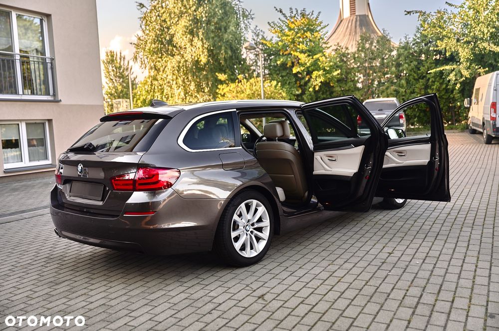 BMW Seria 5 520d - 22