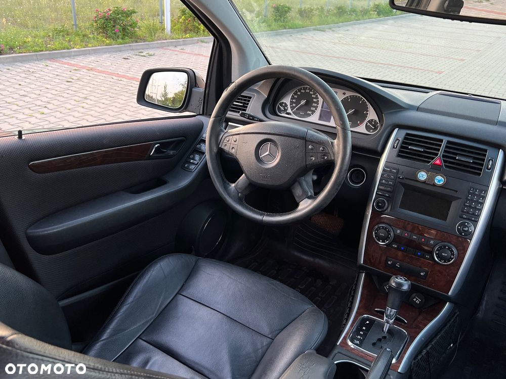 Mercedes-Benz Klasa B 180 CDI DPF Autotronic Grand Edition - 15