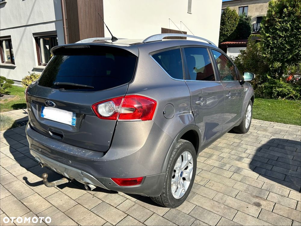 Ford Kuga - 8