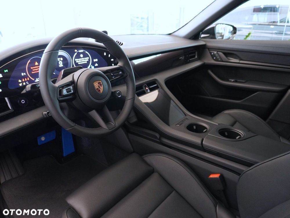 Porsche Taycan 105kWh 4 - 30