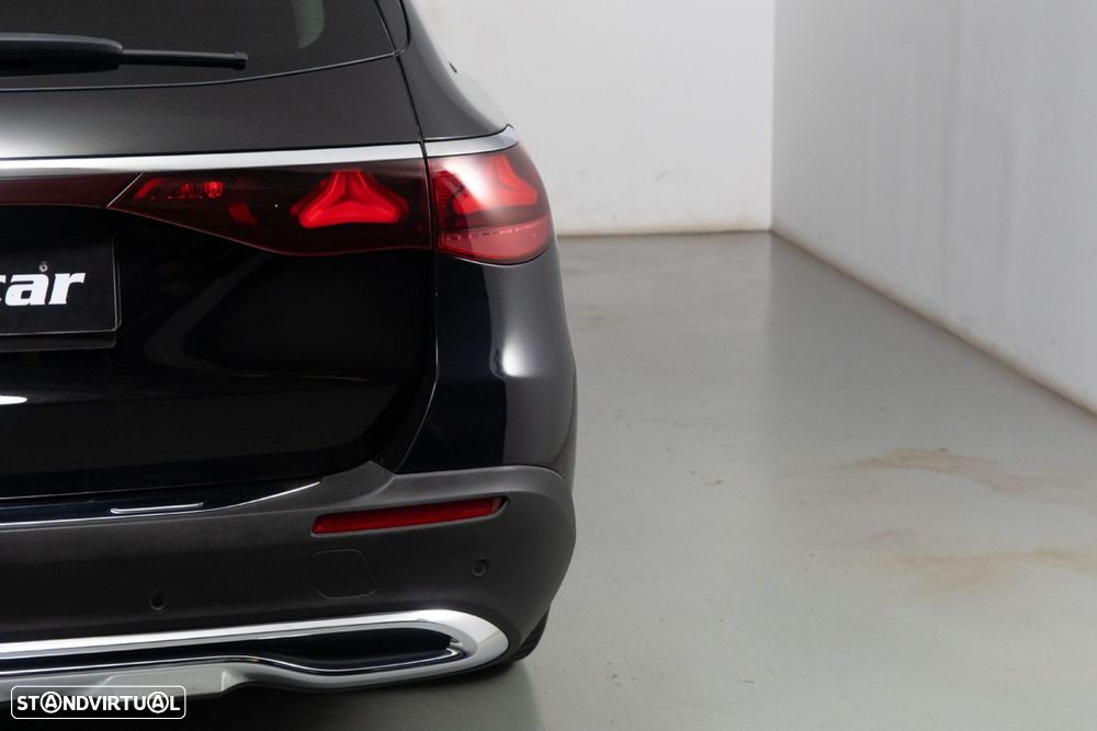 Mercedes-Benz E 300 de 4Matic All-Terrain - 21