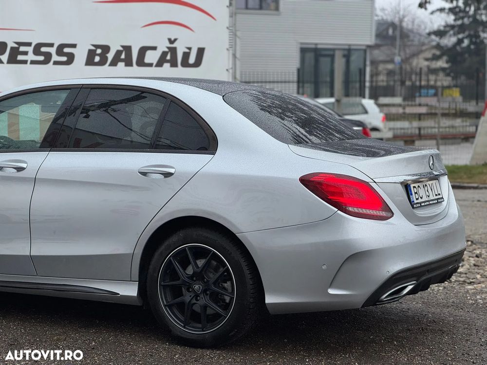 Mercedes-Benz C - 26