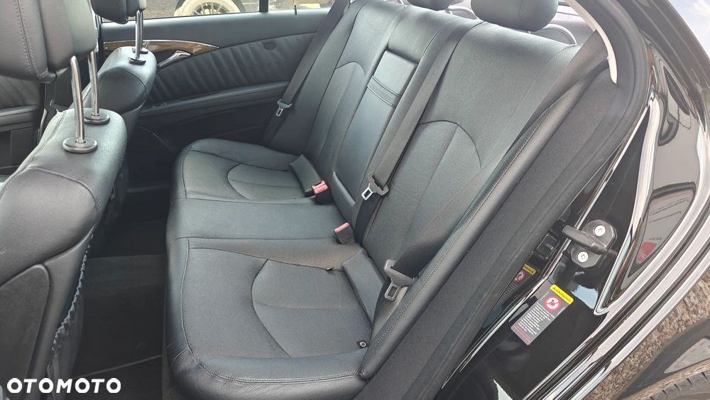 Mercedes-Benz Klasa E 500 Avantgarde - 15