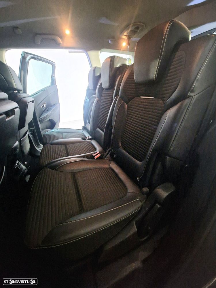 Renault Grand Scénic 1.6 dCi Intens SS - 16