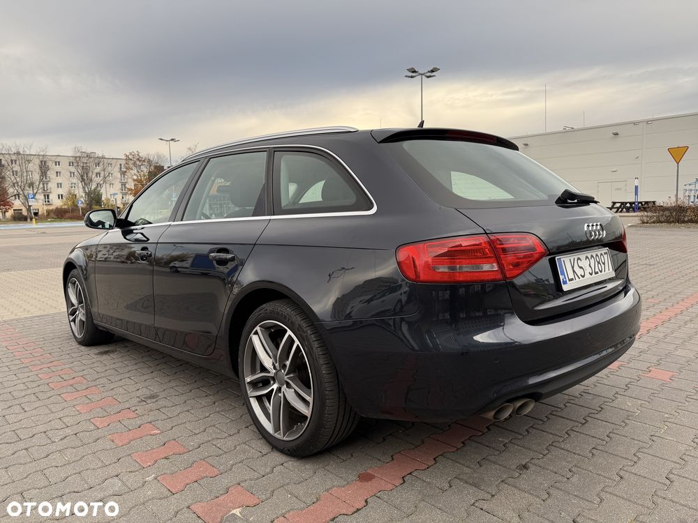 Audi A4 Avant - 4