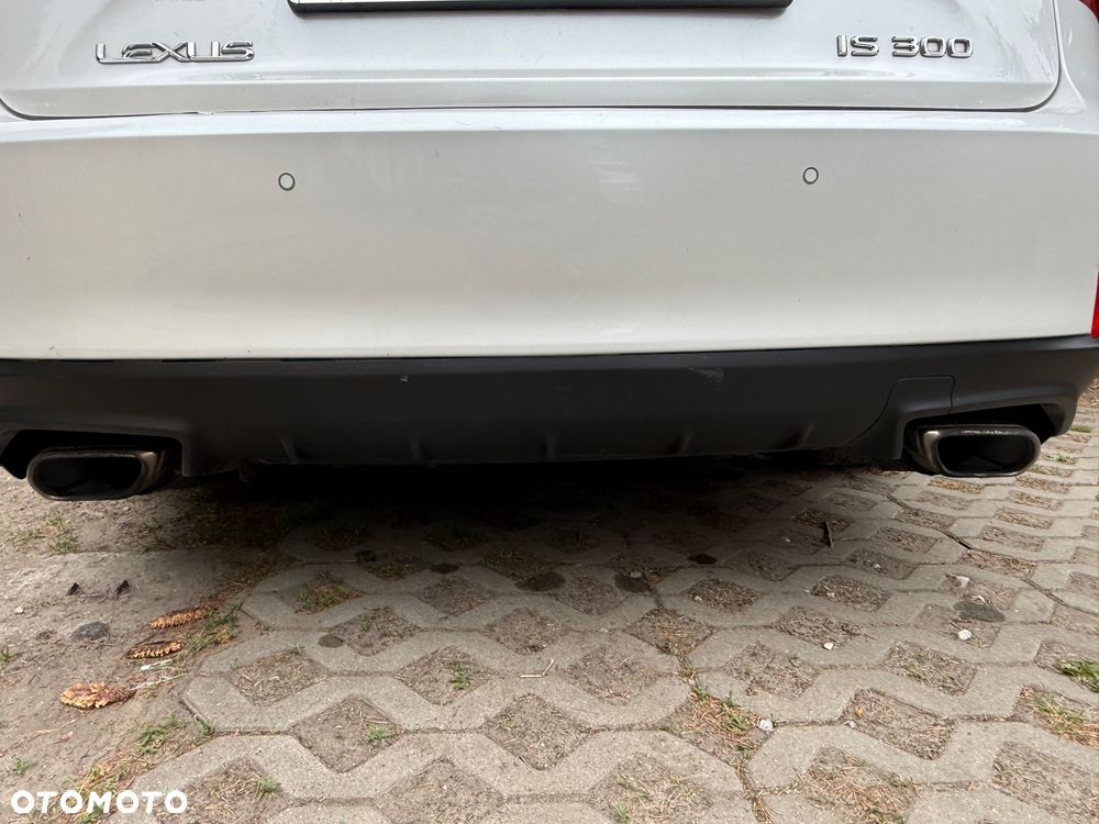Lexus IS 200t / 300 Elegance - 33