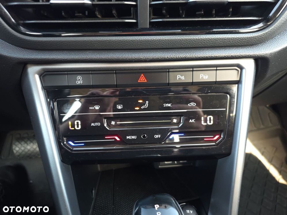 Volkswagen T-Roc - 20