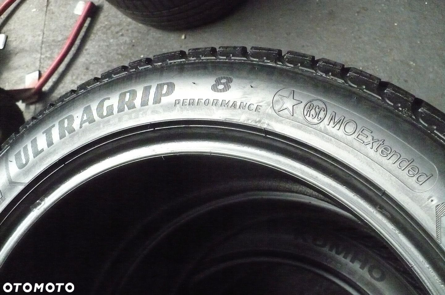 2x GOODYEAR Ultra Grip 8 Performance 245/45R18 7,1mm 2023 - 3