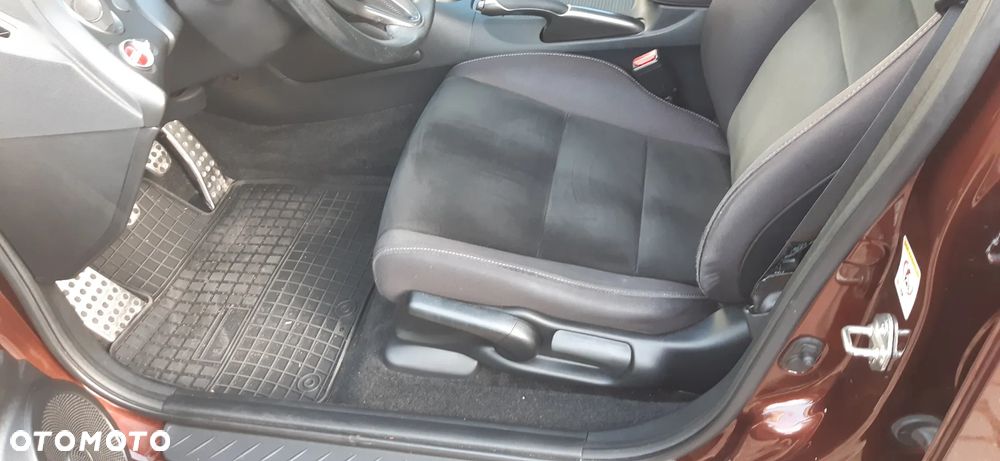 Honda Civic 1.4 Sport - 17