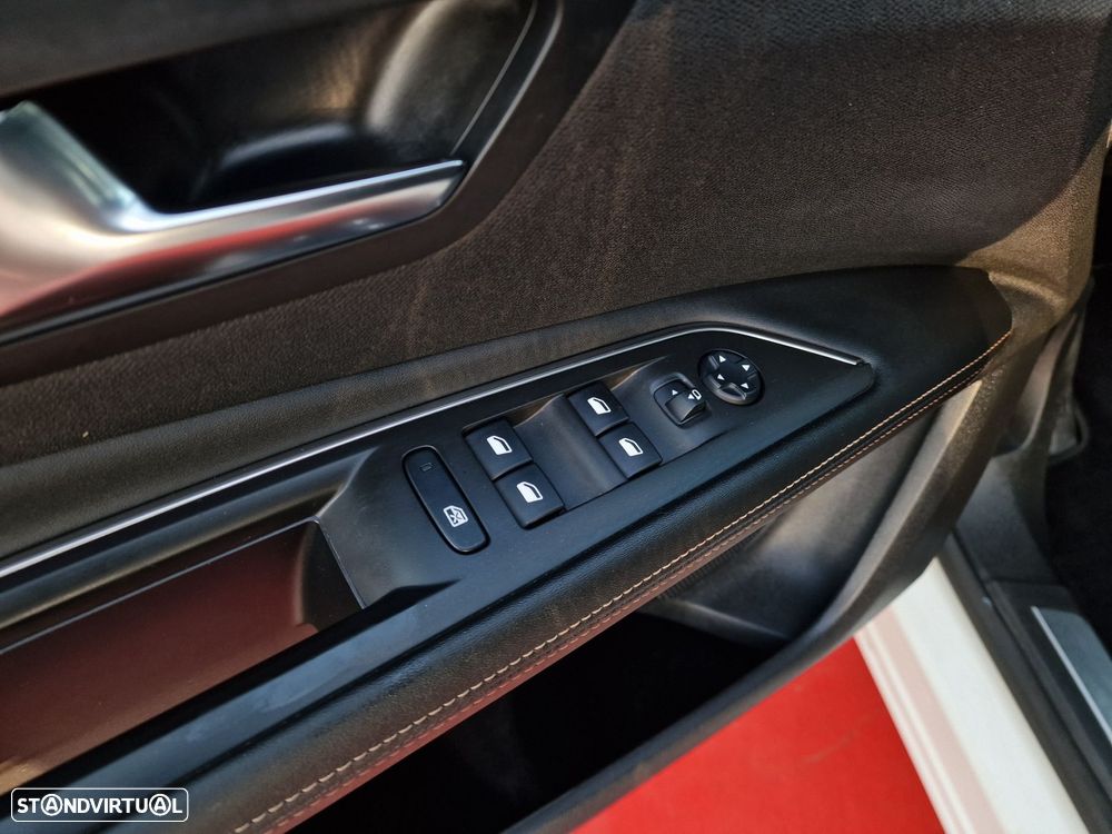 Peugeot 3008 1.2 PureTech GT Line - 9