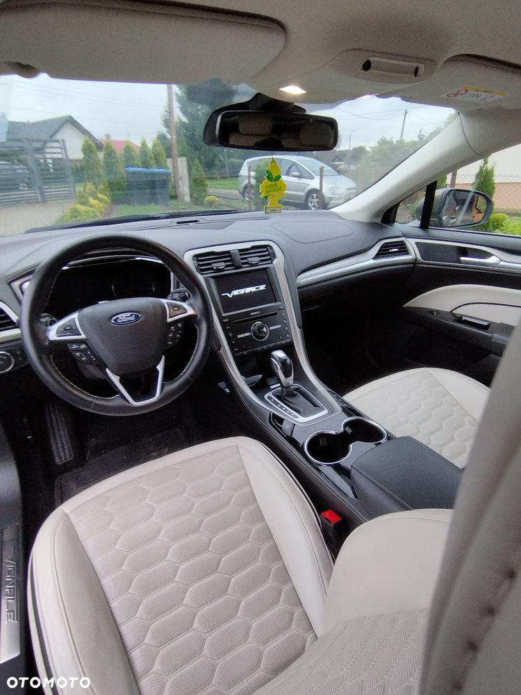 Ford Mondeo - 6