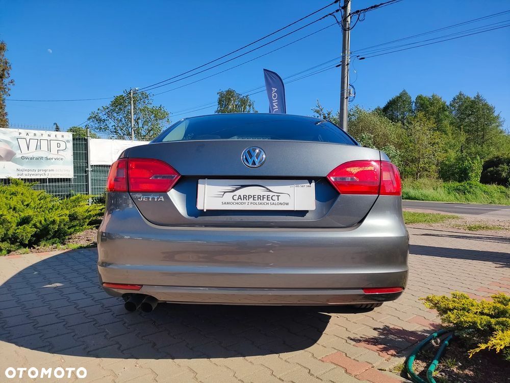 Volkswagen Jetta - 13