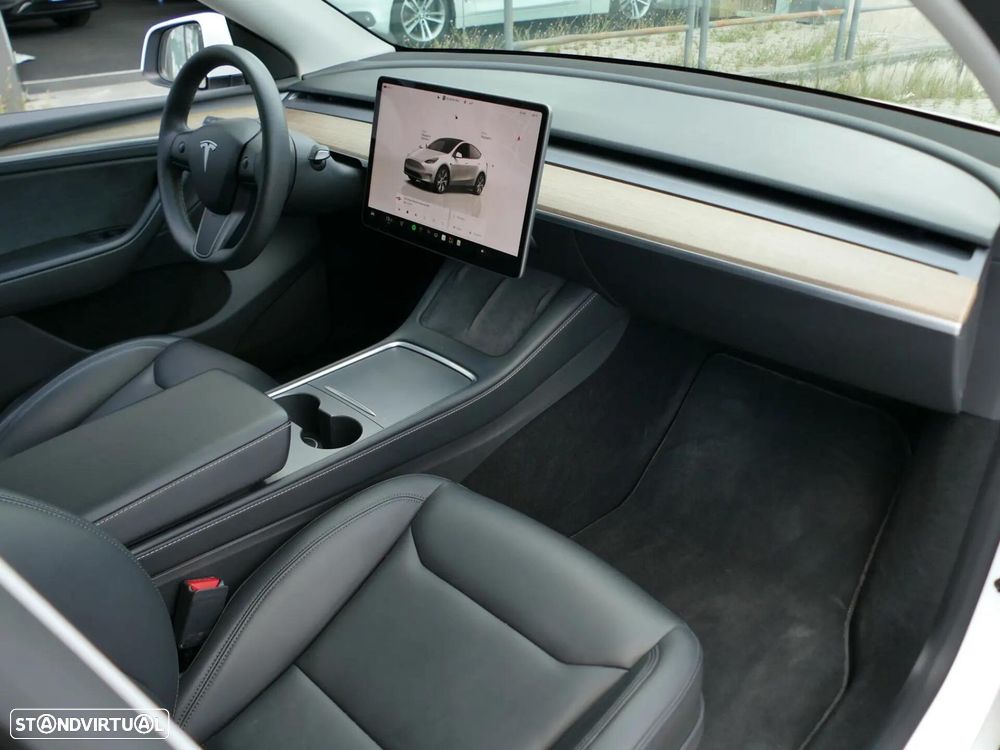 Tesla Model Y Tração Traseira - 27