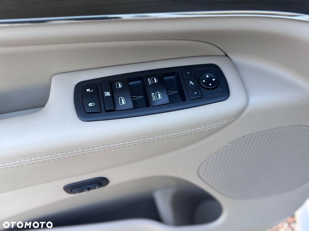 Jeep Grand Cherokee 5.7 V8 HEMI 4WD Automatik Overland - 16