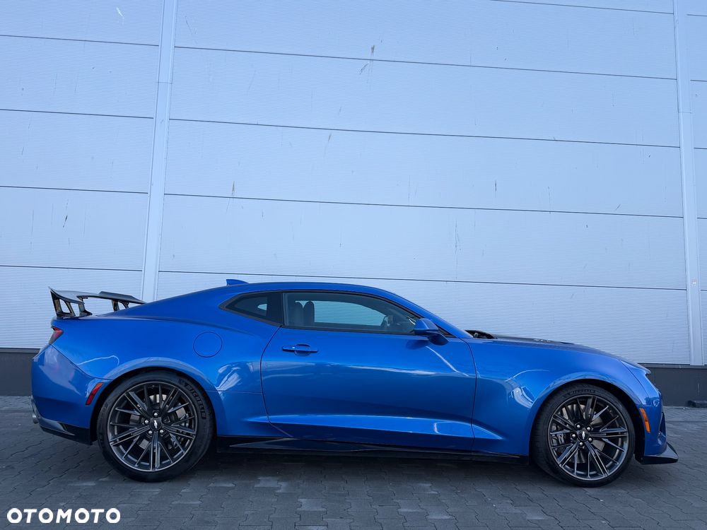 Chevrolet Camaro - 4