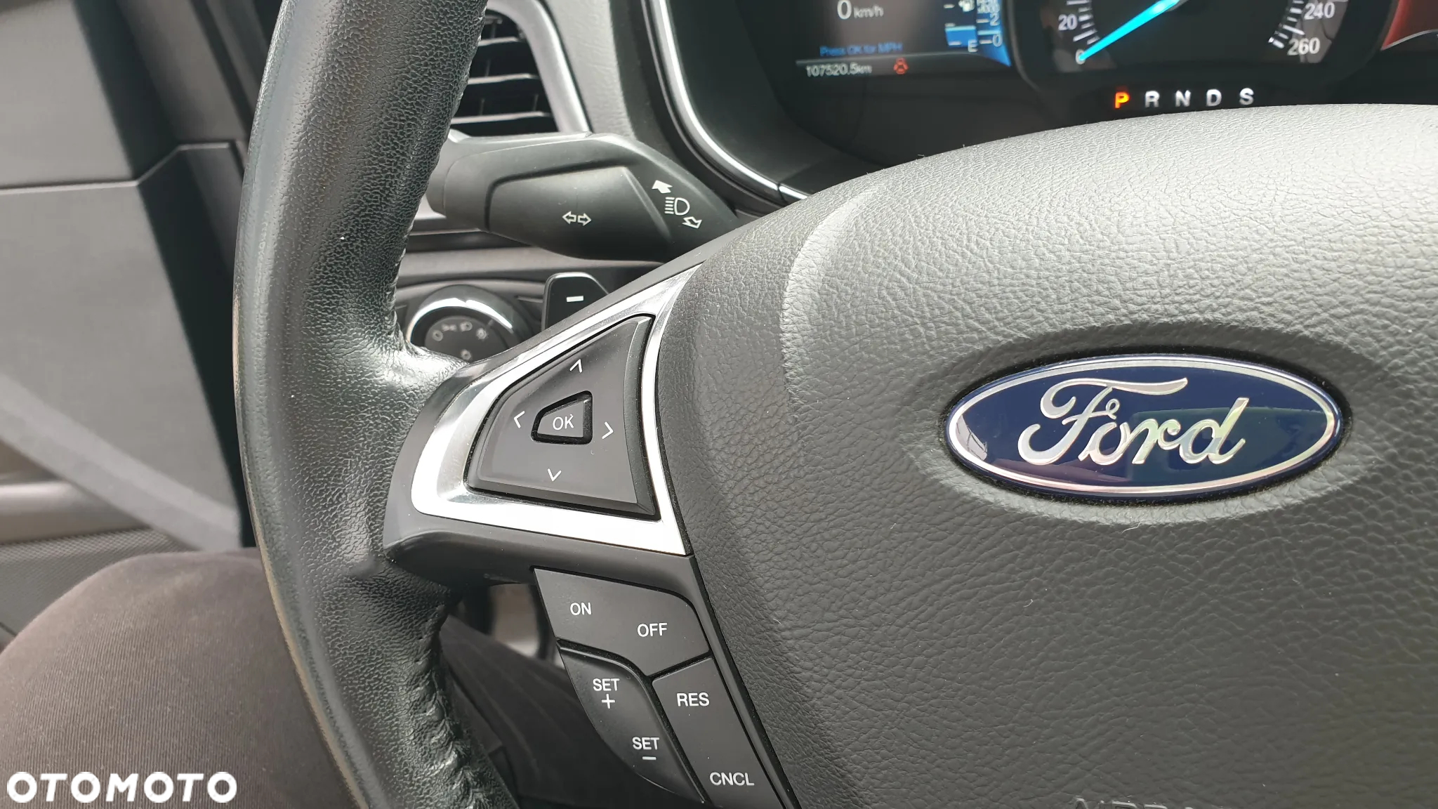 Ford Fusion 2.0 EcoBoost Titanium - 21