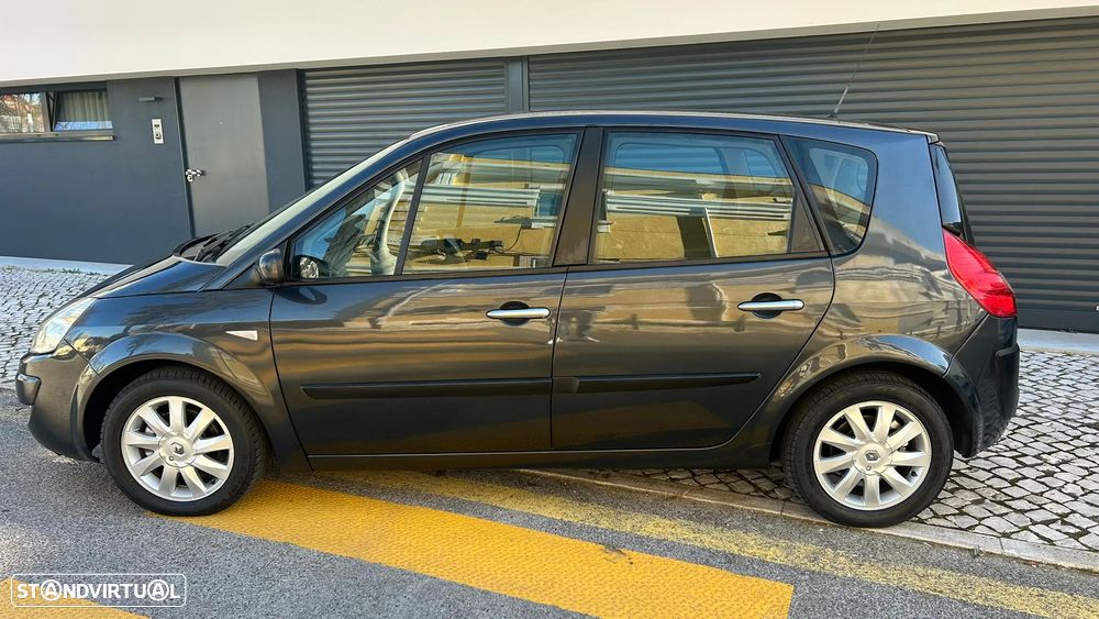 Renault Scénic 1.5 dCi Dynamique S - 1