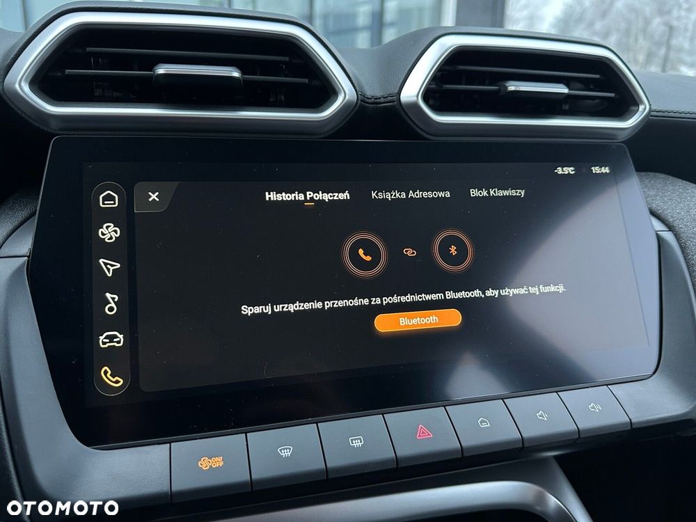 MG ZS Hybrid+ - 29