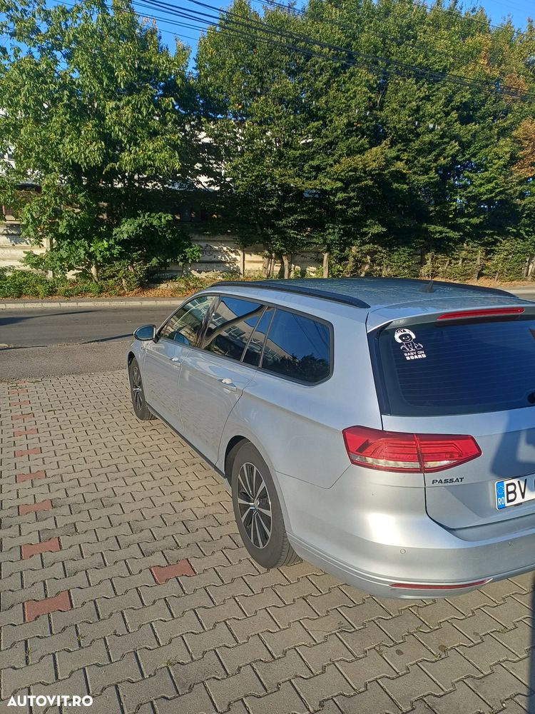 Volkswagen Passat 1.6 TDI Advance - 3