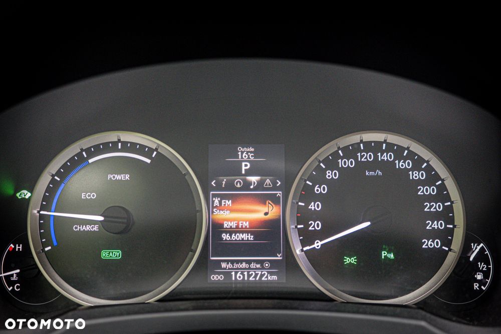 Lexus IS 300h Business - 20