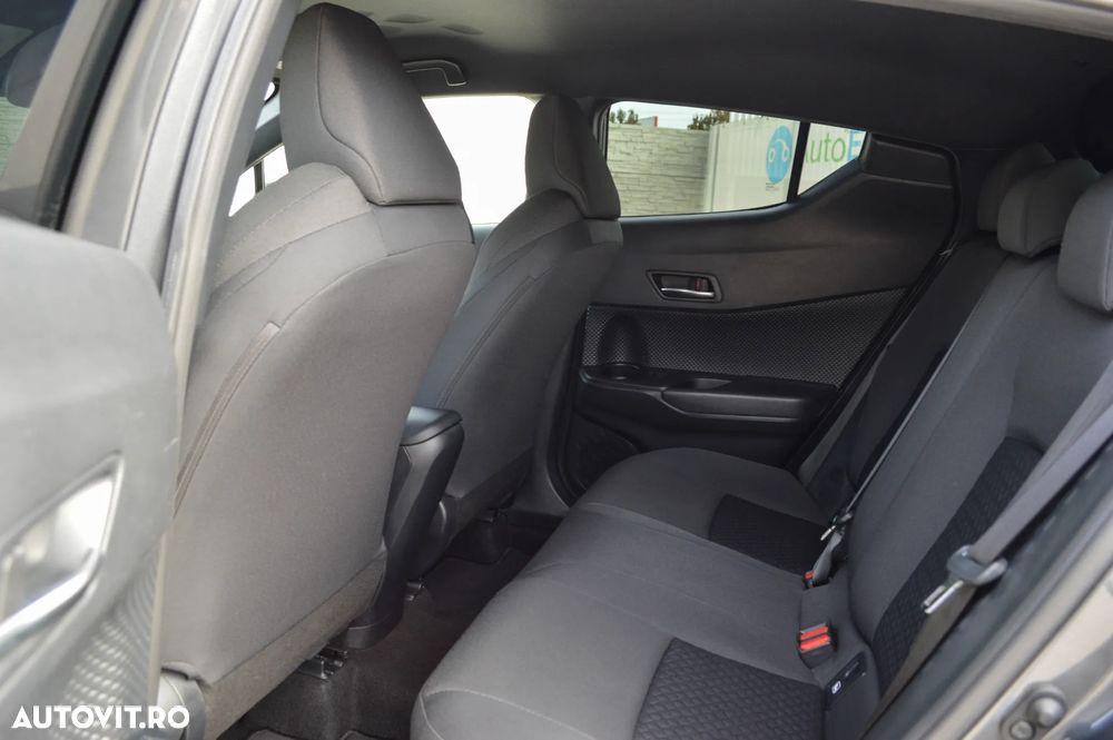 Toyota C-HR 1.8 Hybrid Business Edition - 22
