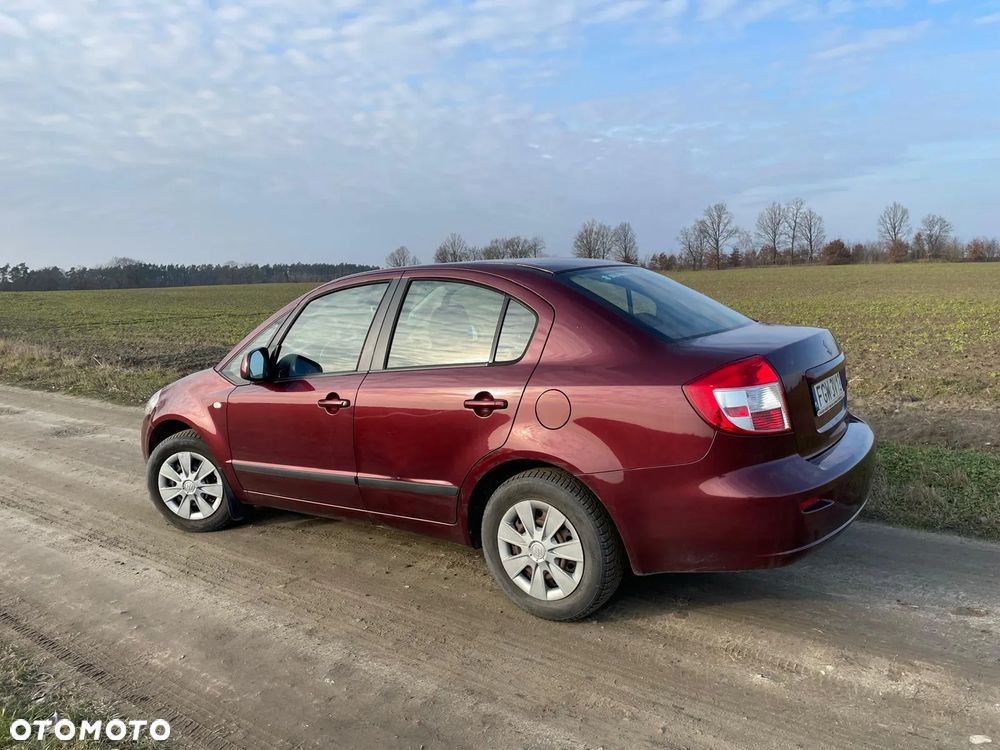 Suzuki SX4 1.6 GLX / Comfort - 2