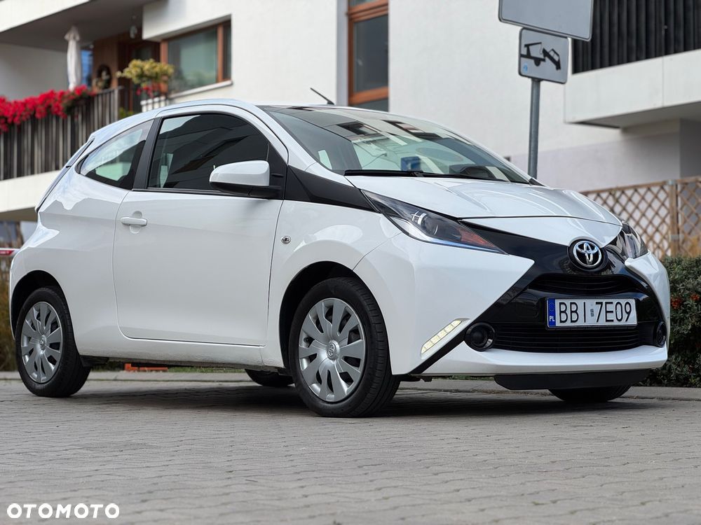 Toyota Aygo x-play touch - 3