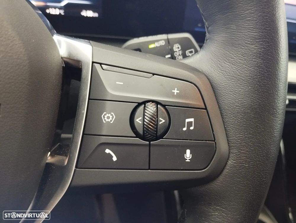 BMW iX1 eDrive20 - 26