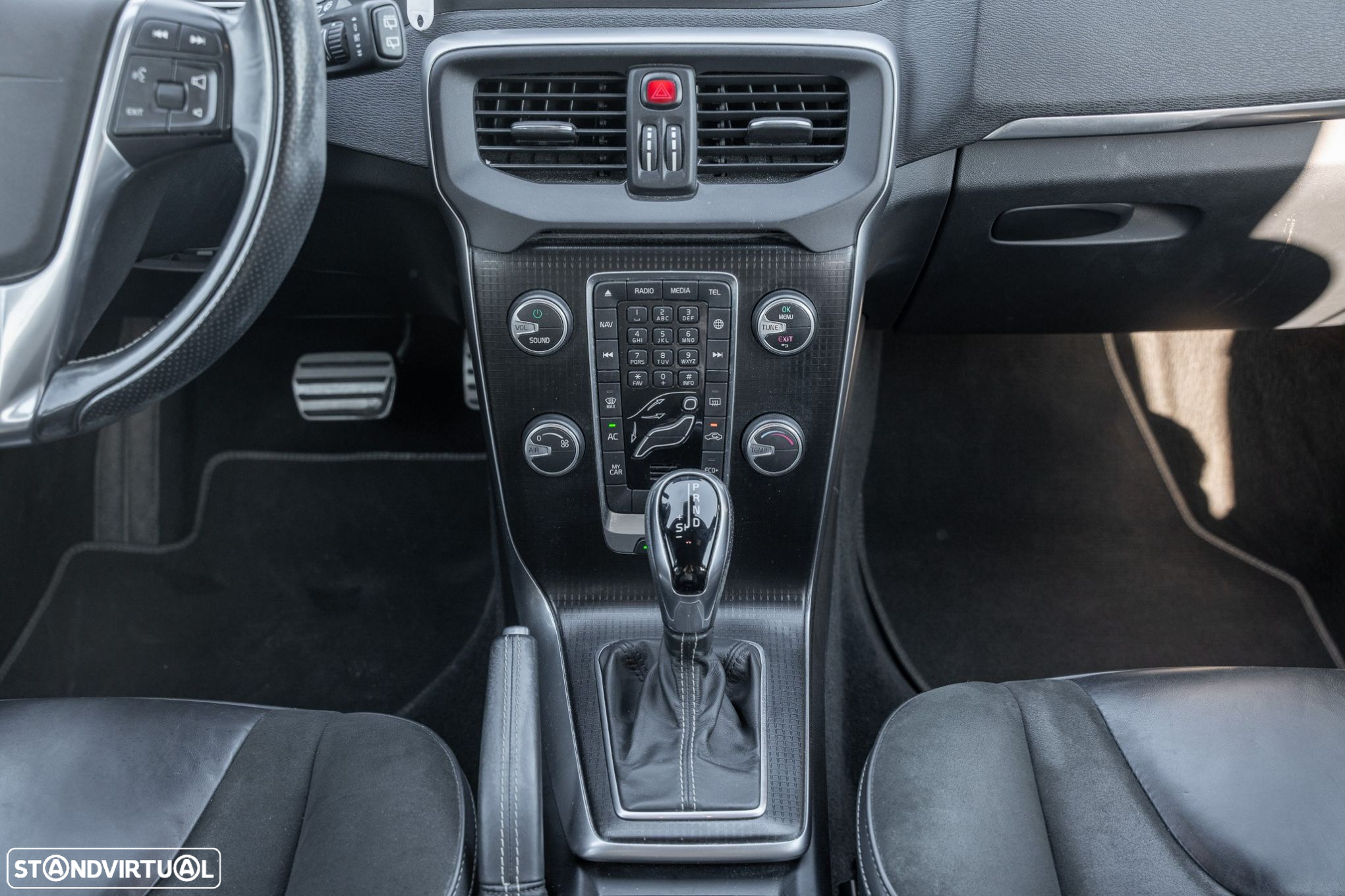 Volvo V40 2.0 D2 R-Design Geartronic - 9