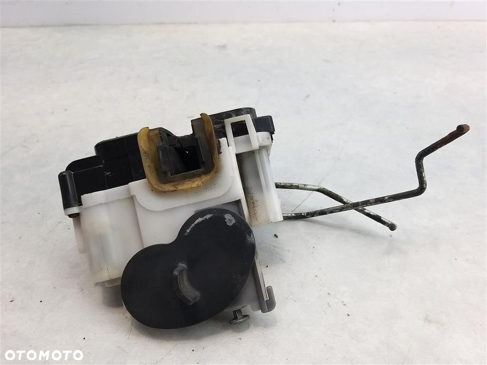 Zamek drzwi przód prawy Fiat Doblo II 2009-2014 5 PINÓW - 1