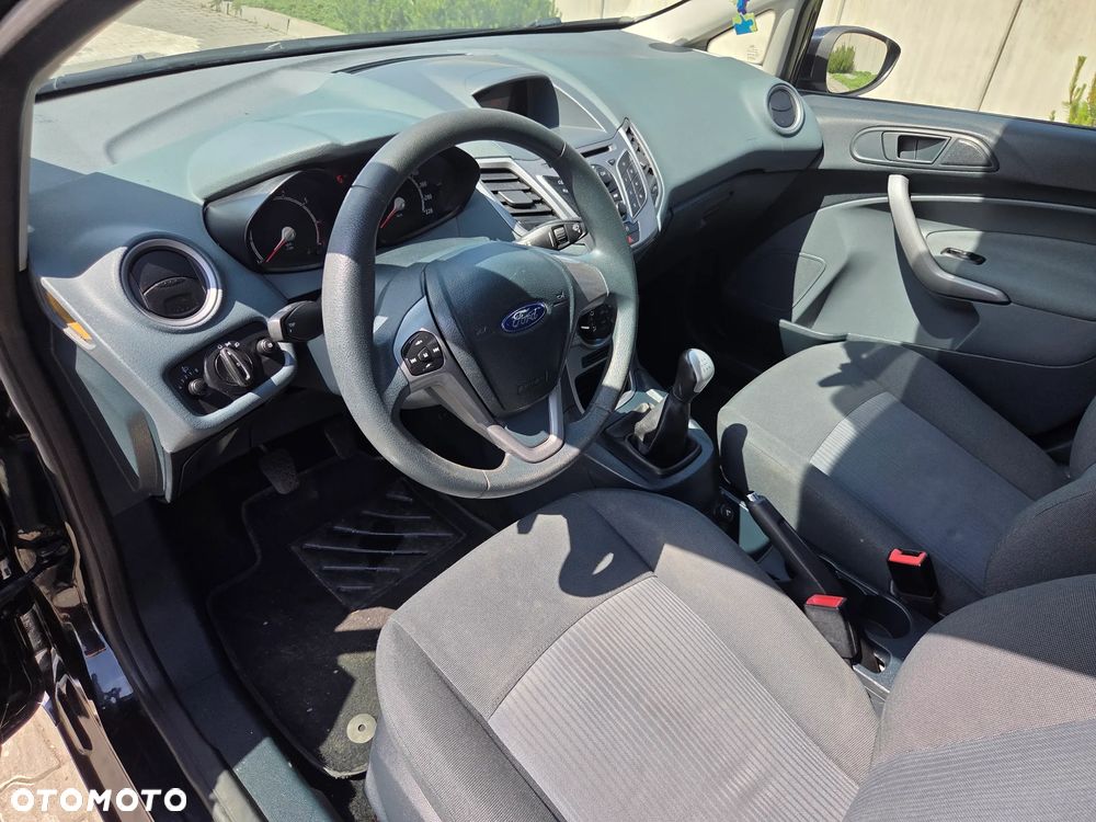 Ford Fiesta 1.25 Champions Edition - 10
