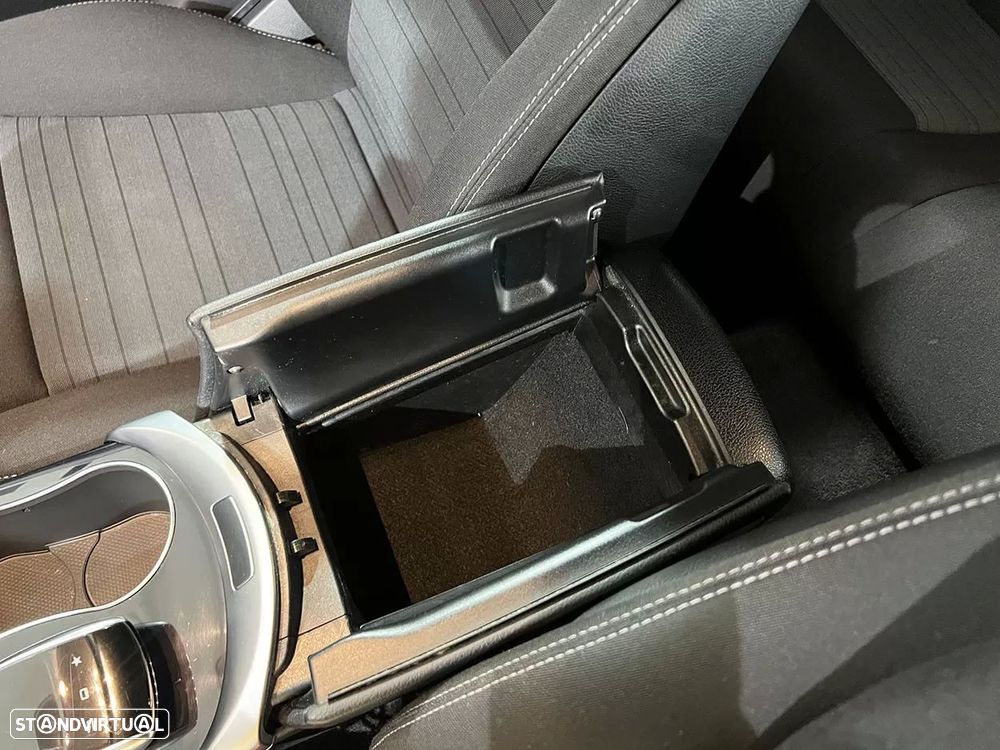 Mercedes-Benz C 180 - 15