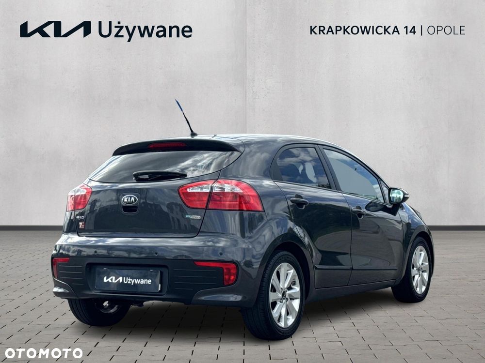Kia Rio - 5
