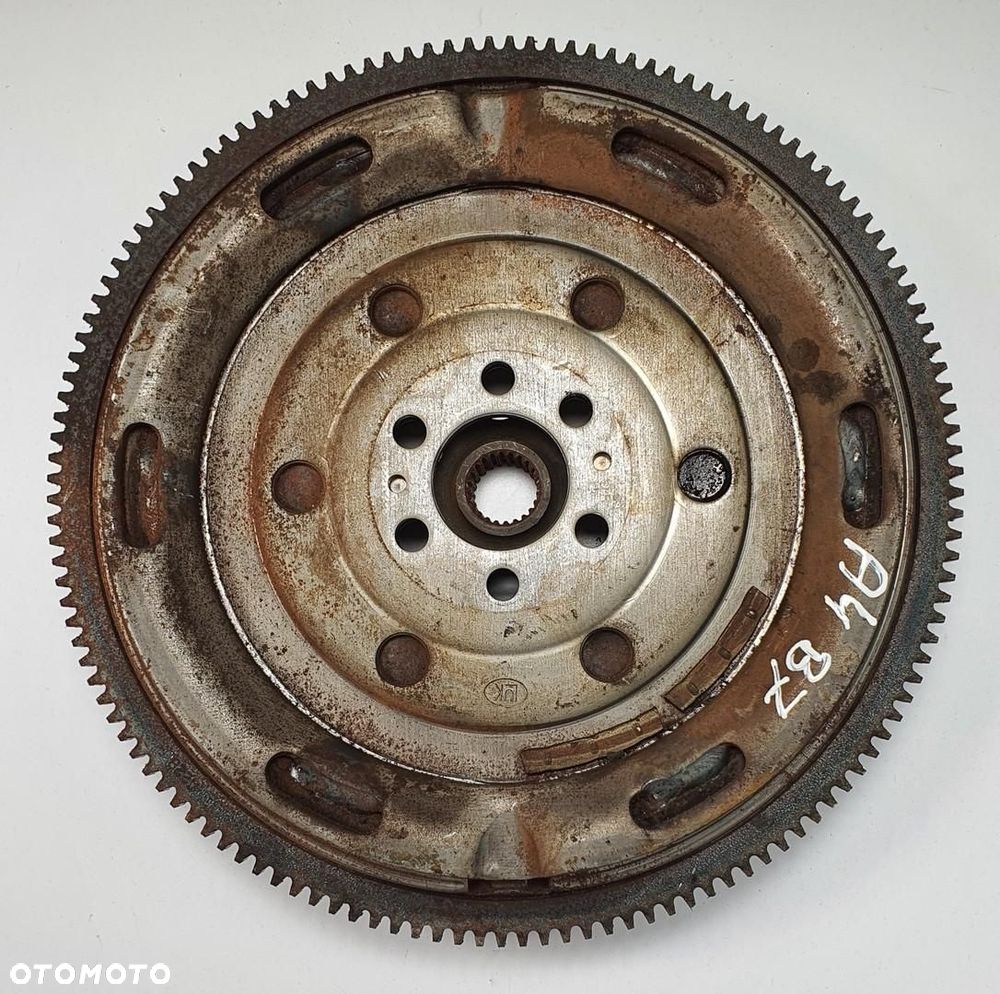 SPRZĘGŁO KOŁO ZAMACHOWE DWUMASOWE DWUMASA AUDI A4 B7 1.8 T 06B105317 - 1