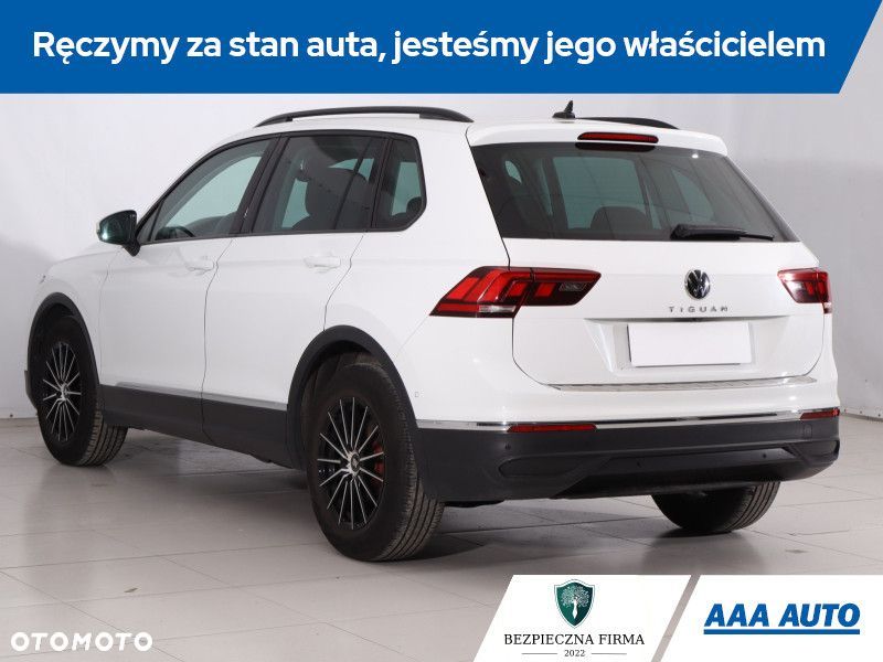Volkswagen Tiguan - 6